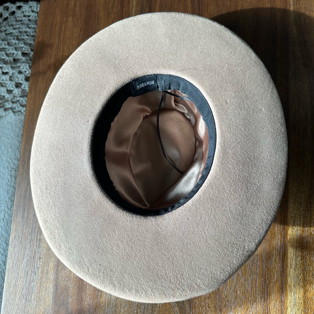 100% Wool Olive & Pique Tan Women's Hat with Beaded Band - Picture 5 of 16